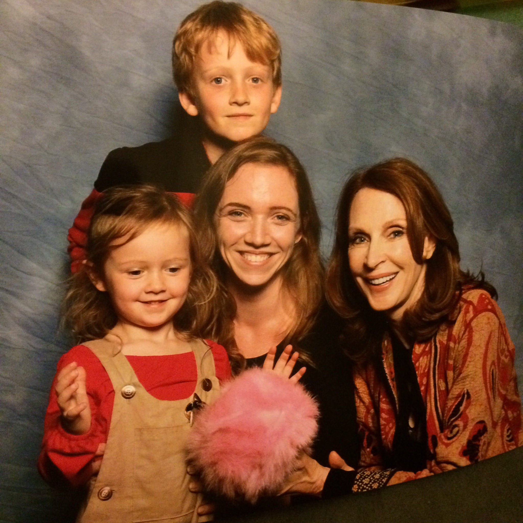 Alison Pitt and kids with Gates McFadden and tribble