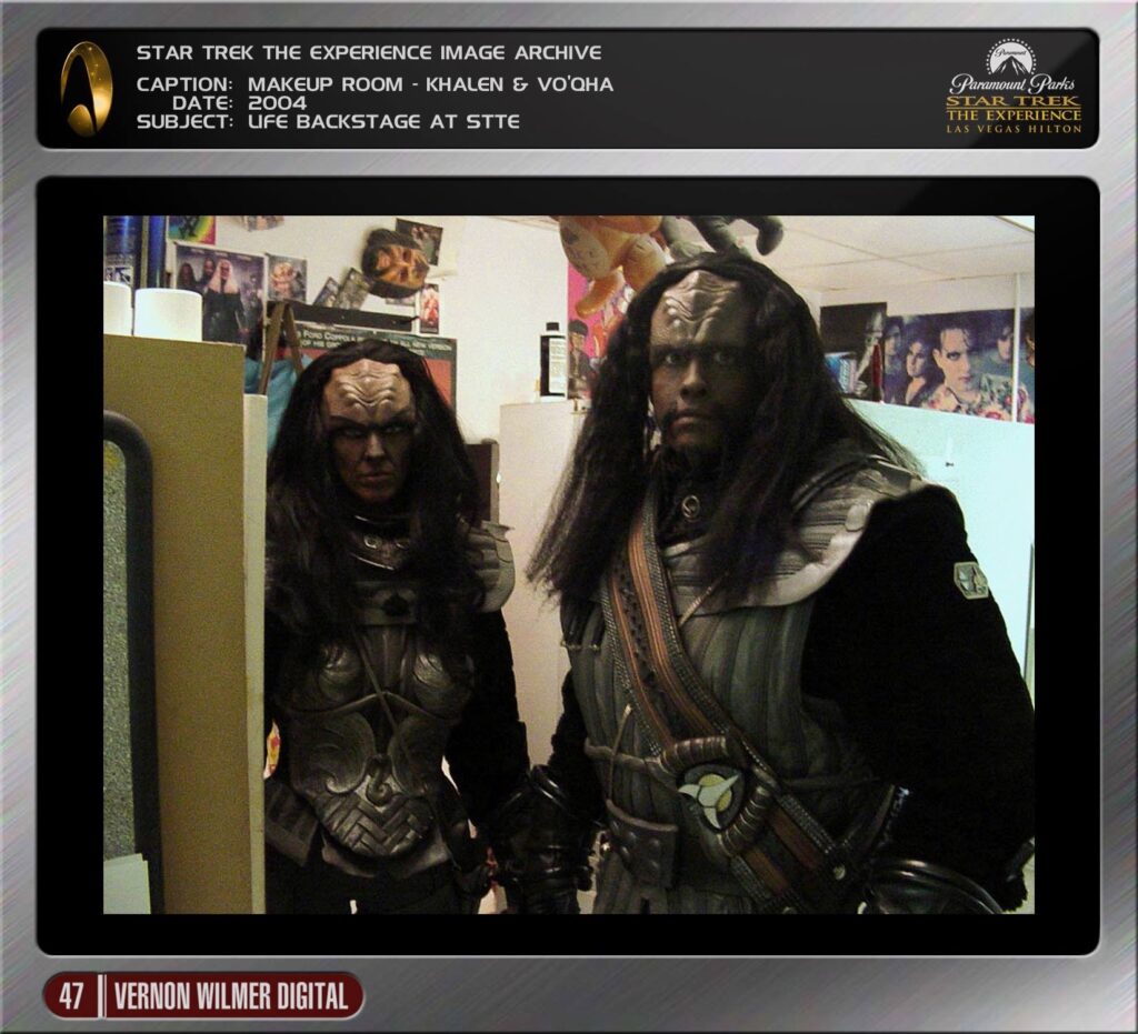 Image of Paul dressed as Vo'Qha backstage at Star Trek The Experience